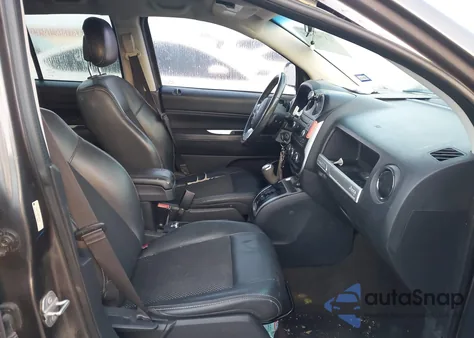 2015 Jeep Compass Latitude из США, поврежденный, VIN 1C4NJDEB0FD381872